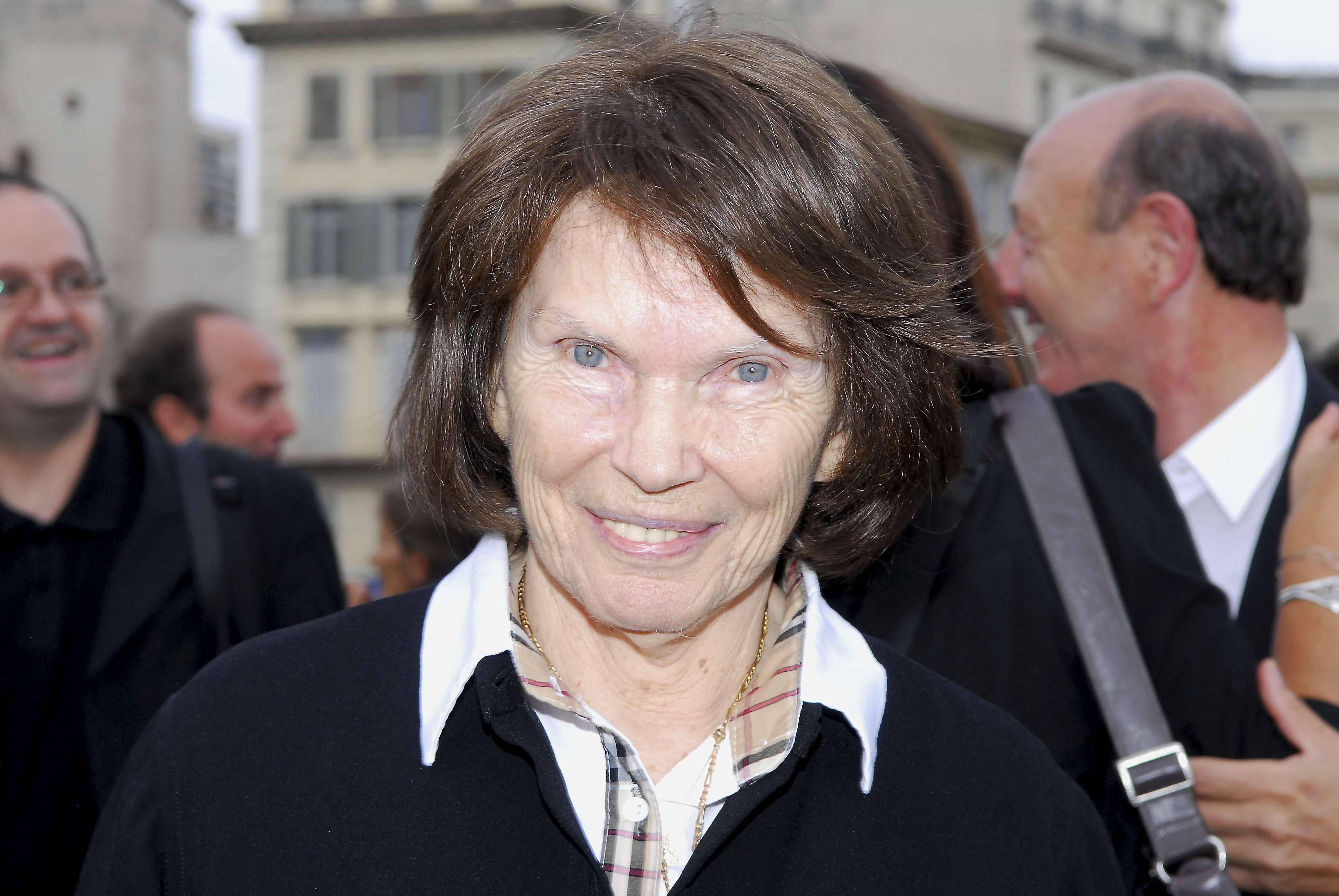 Www Je Contacte Com Rencontre Femme Veuve Actualités | Danielle Mitterrand est décédée | La Provence