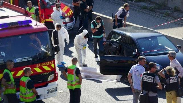 Accident Scooter Nice Femme Coupée En Deux Actualités | Marseille : le fils de José Anigo abattu dans sa voiture | La  Provence