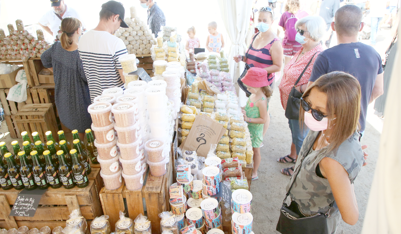 Fête De La Saladelle Aux Saintes Maries De La Mer En direct | Saintes-Maries-de-la-Mer : capitale de la Camargue, mais aussi  de la gastronomie et de l'artisanat | La Provence