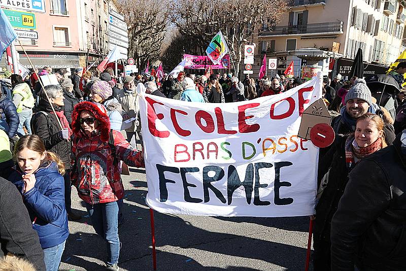 Alpes-de-Haute-Provence : 46 maires demandent un moratoire contre les fermetures de classes