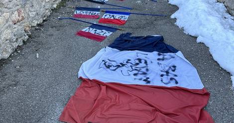 Profanation de drapeaux tricolores à Briançon : le maire qui porte plainte accuse 