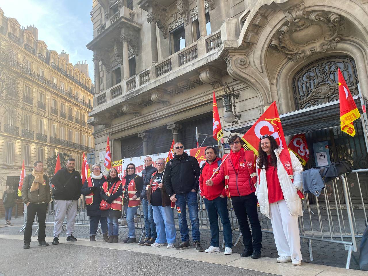 Réforme des retraites - Marseille : blocage du Centre des Finances Publiques de Sadi Carnot par la CGT