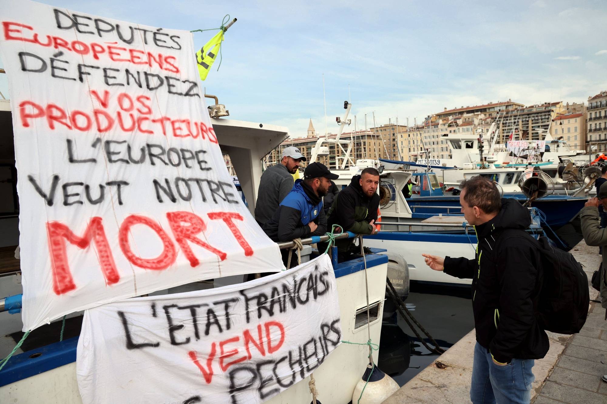 Vidéo - Marseille : les pêcheurs manifestent leur ras-le-bol sur le Vieux-Port