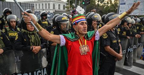 Pérou: un mort lors d'affrontements à la veille du grand rassemblement prévu à Lima