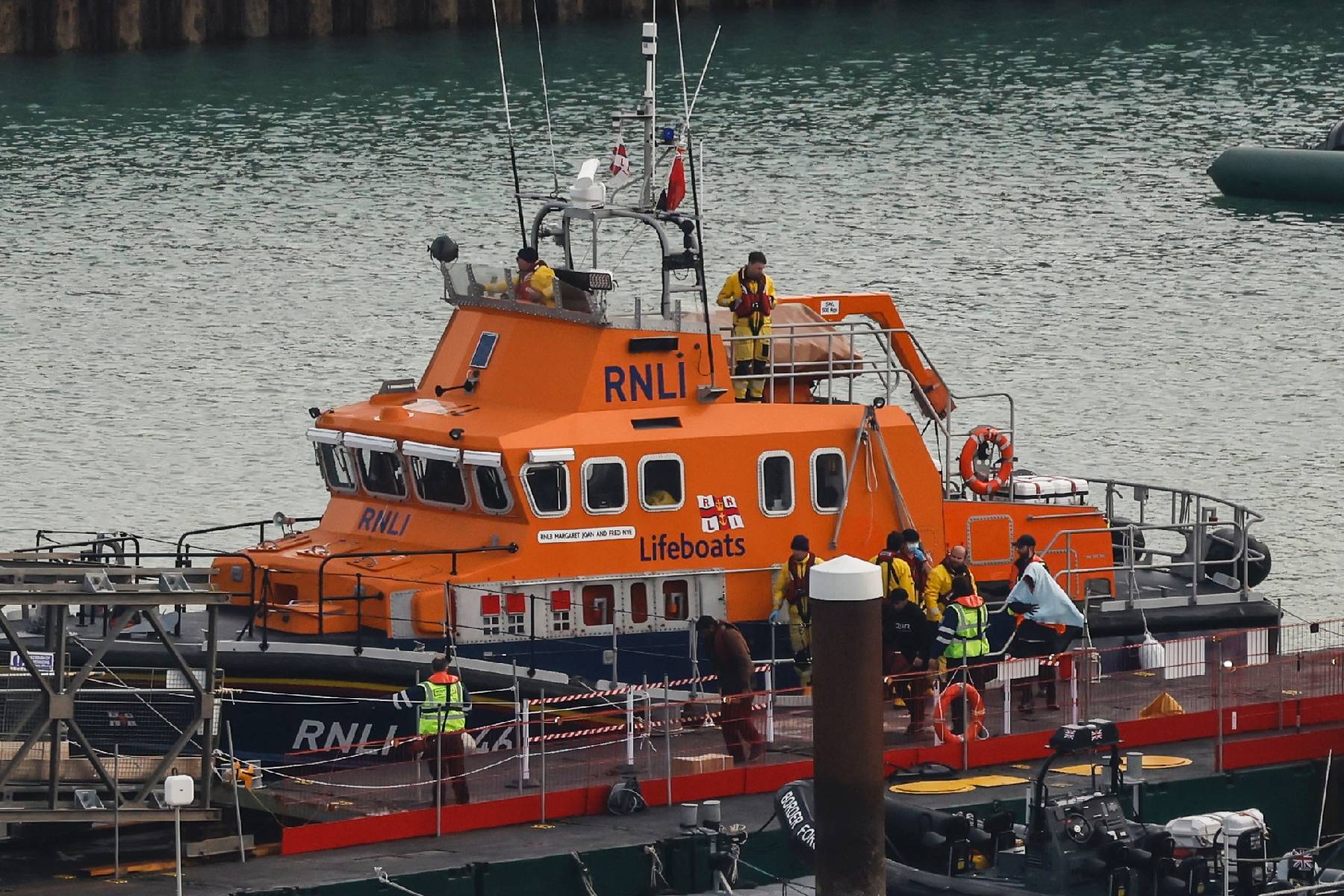 Migrants dans la Manche : au moins quatre morts dans un naufrage