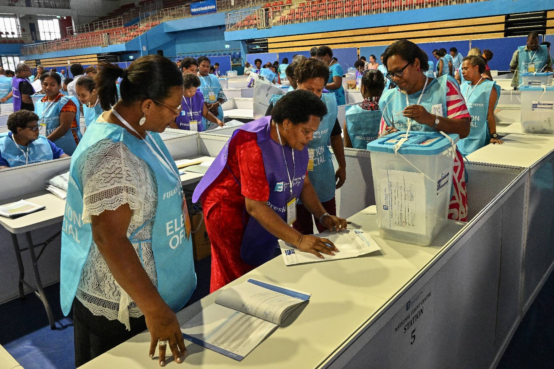 Fidji: le dépouillement des législatives retardé par une 