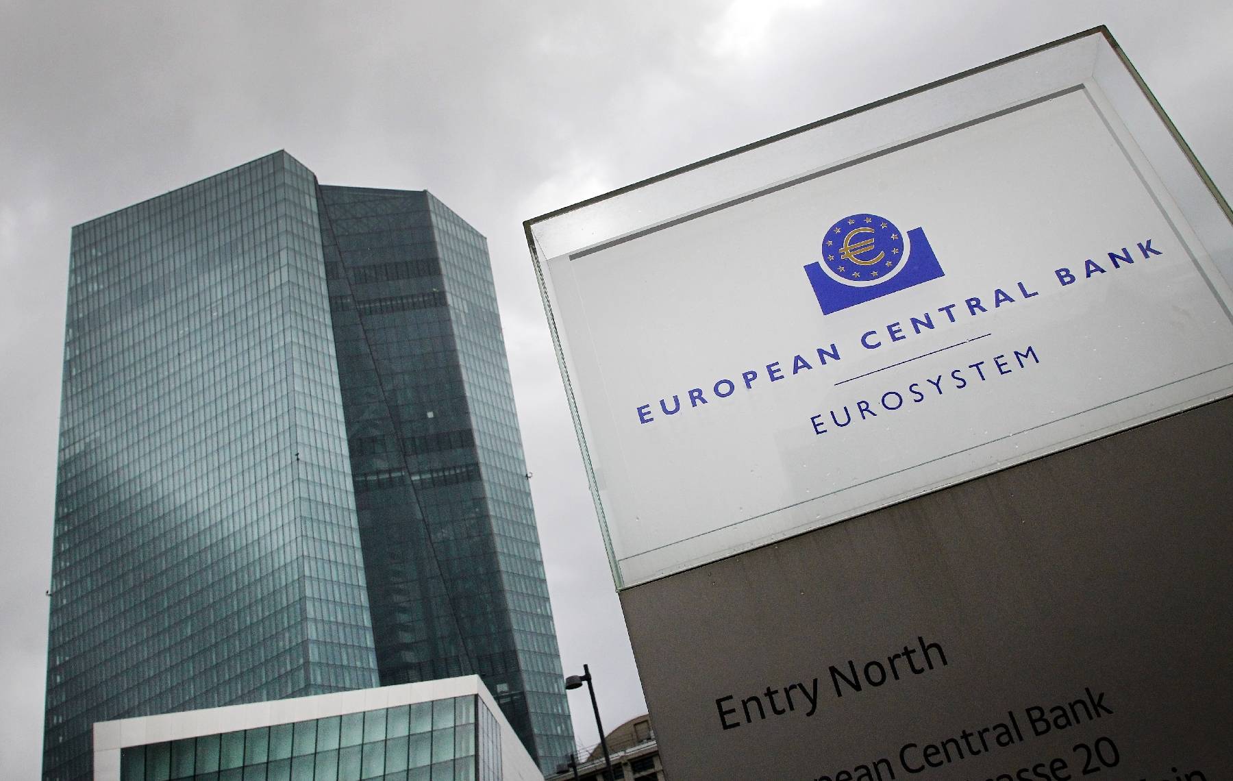 La BCE ne dit plus qu'elle relèvera 