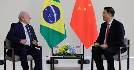 Brésil: Lula reporte sine die sa visite en Chine en raison d'une pneumonie