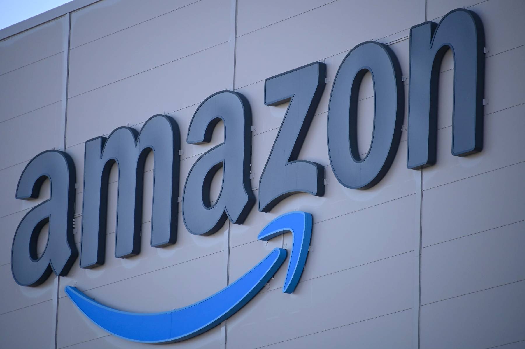 Concurrence: Amazon trouve un accord pour clore deux enquêtes de Bruxelles