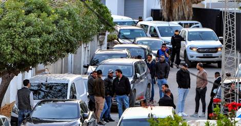 Tunisie: les autorités ferment les bureaux d'Ennahdha, 