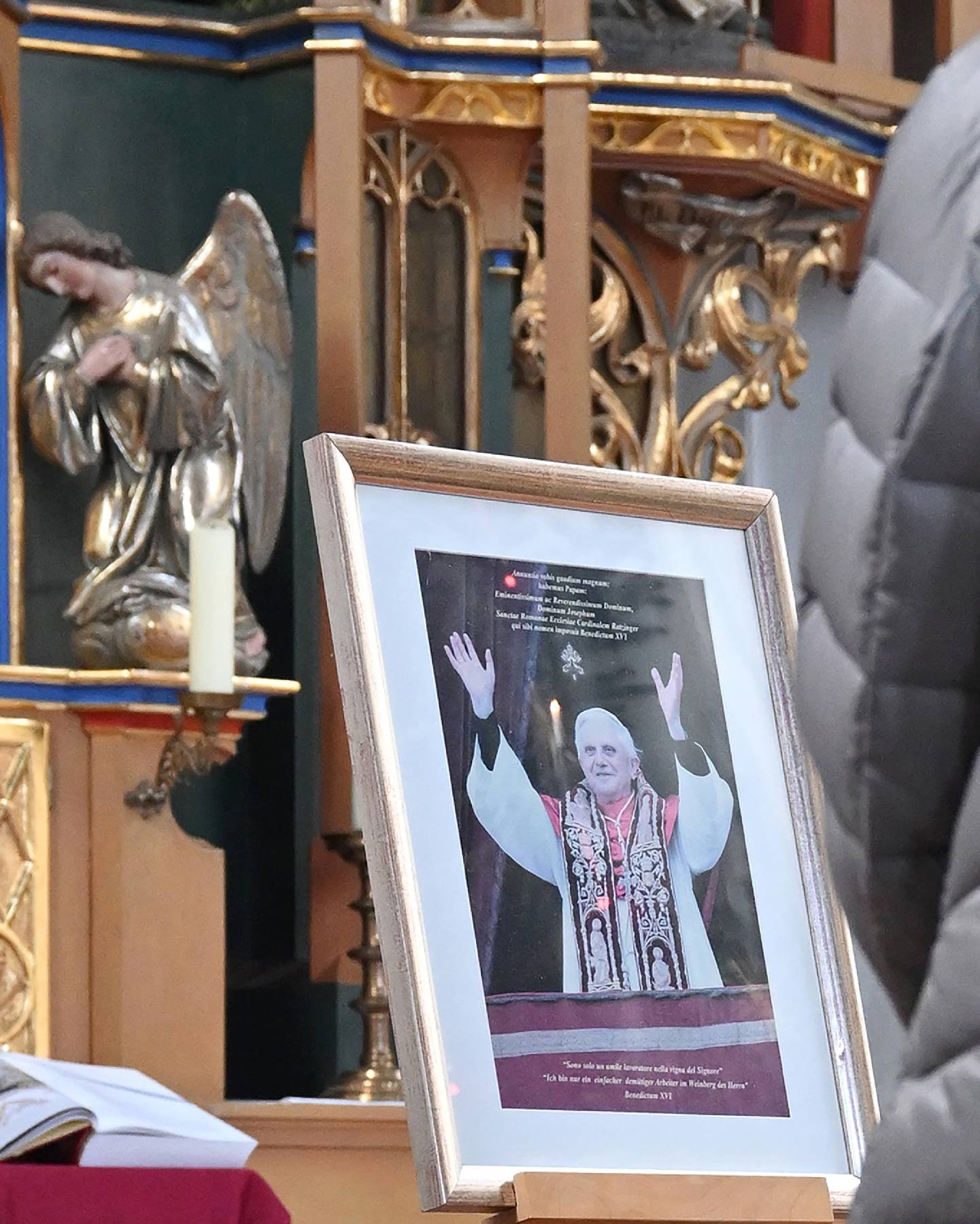 L'ex-pape Benoît XVI toujours dans un état grave mais stable