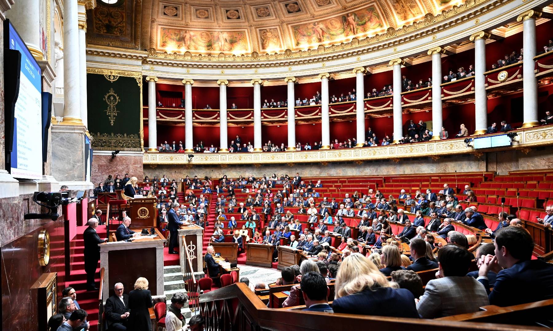 Le Parlement adopte une loi renforçant les fournisseurs face à la grande distribution