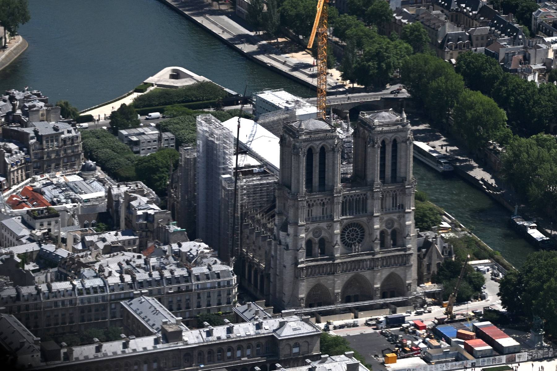 Notre-Dame de Paris devrait retrouver sa flèche en 2023 pour une réouverture fin 2024