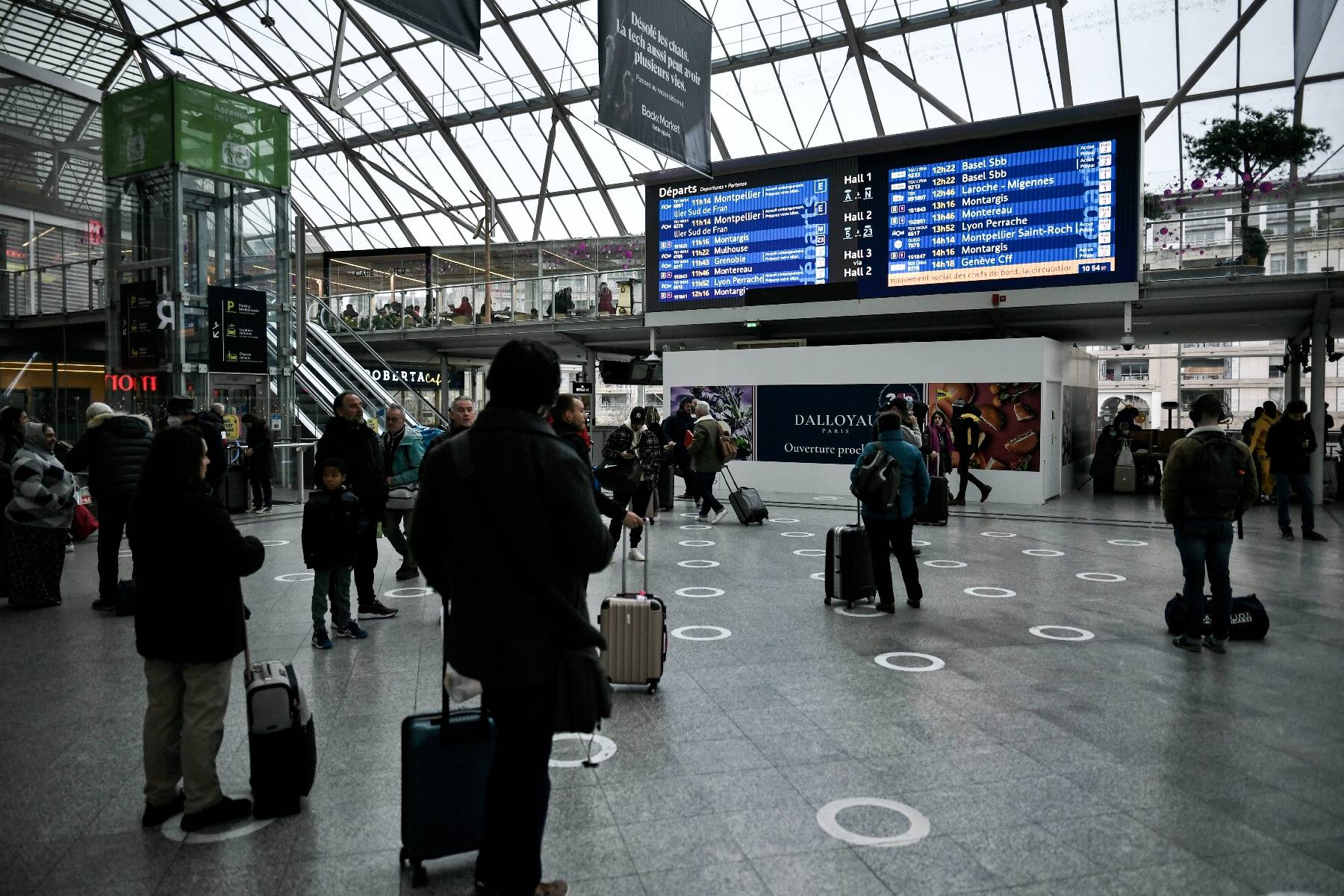 La SNCF va rembourser le double du montant des billets annulés pour le week-end de Noël à cause de la grève