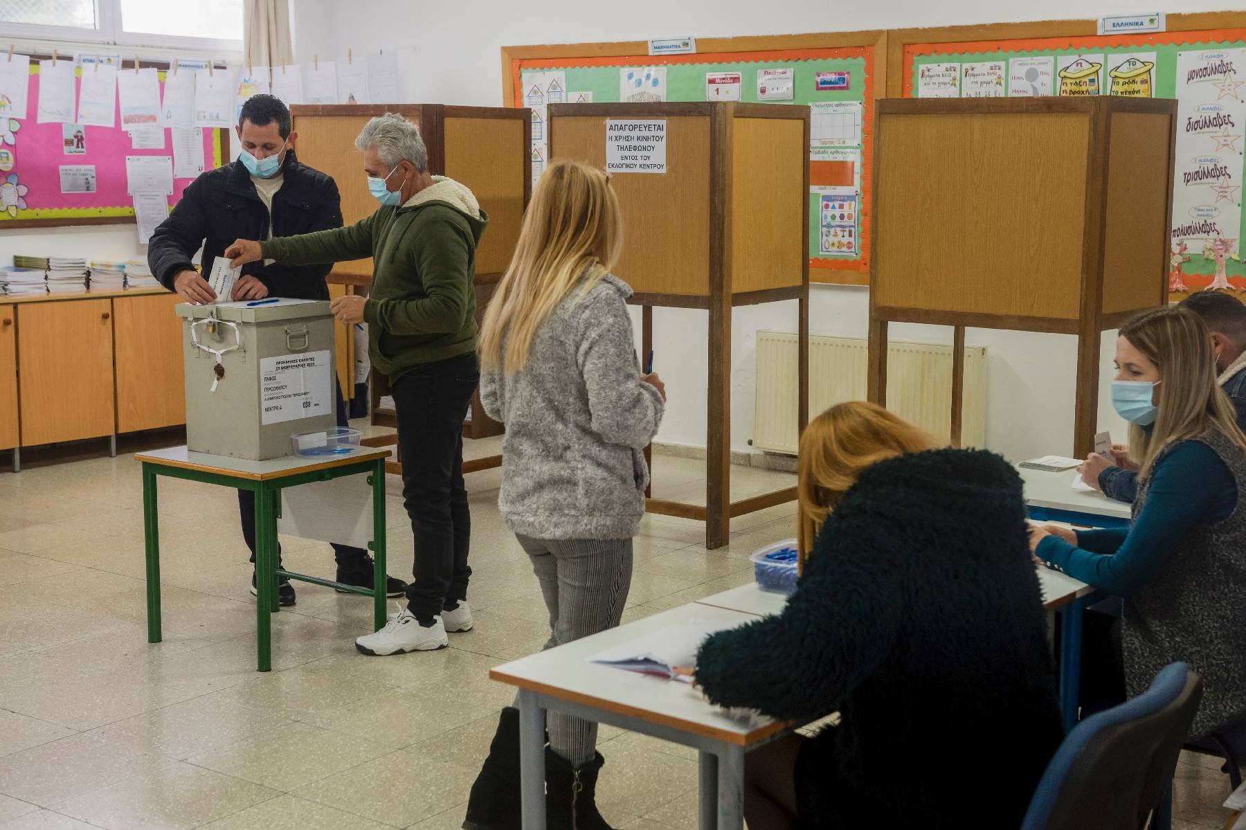 Les Chypriotes élisent leur président dans un scrutin serré