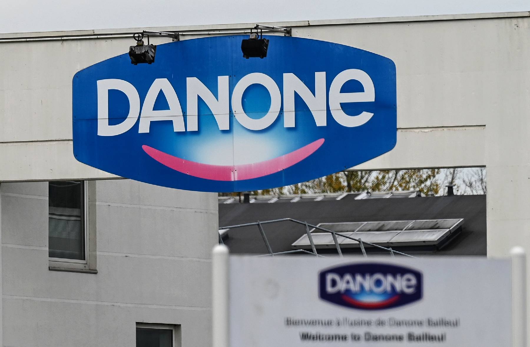 Bénéfice net divisé par deux pour Danone en 2022, à 959 millions d'euros