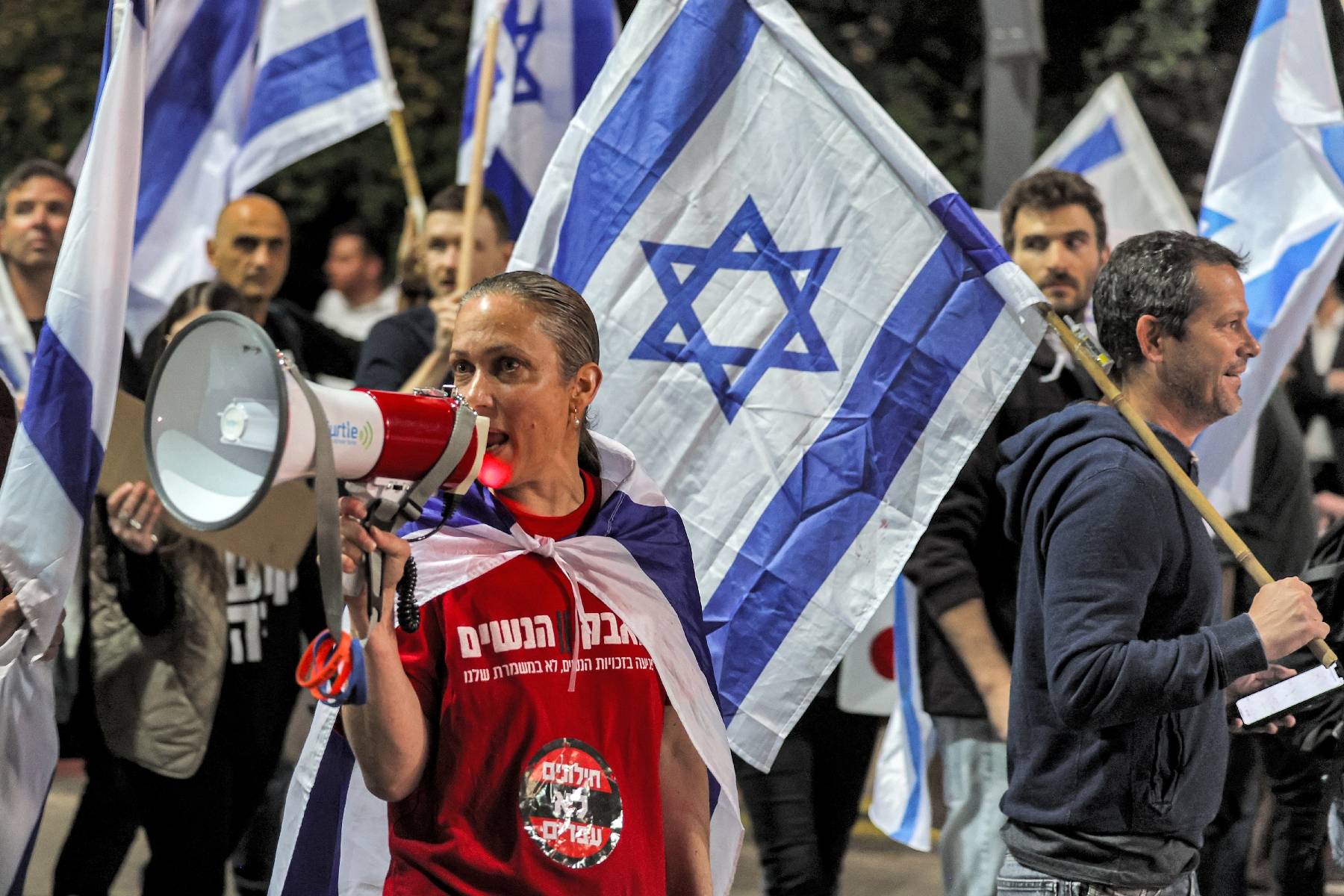 Réforme de la justice en Israël : Netanyahu s'engage à 