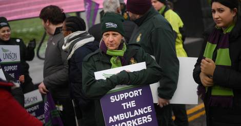 Royaume-Uni: nouvelle journée de grève pour les ambulanciers et dans les universités