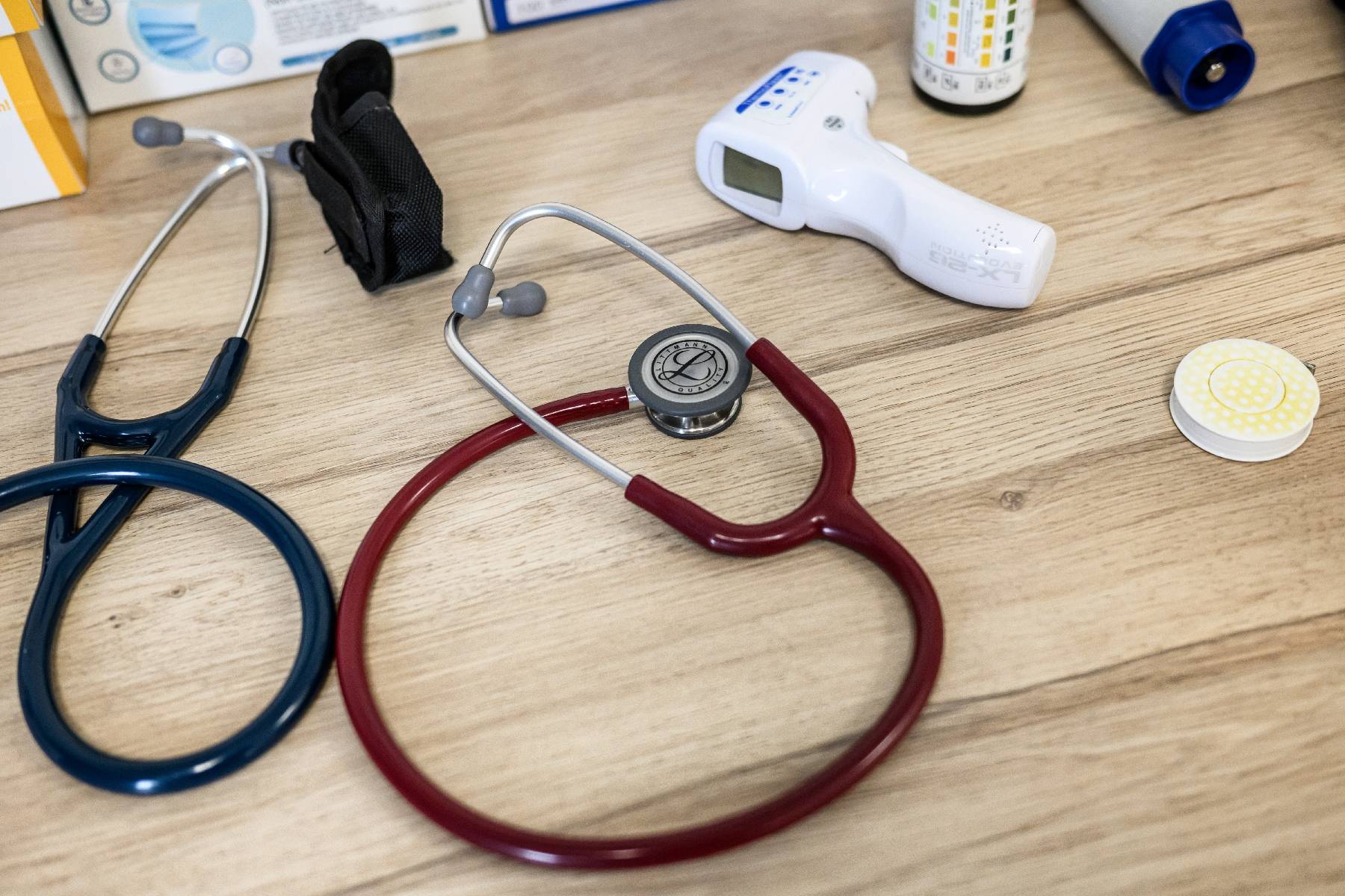 Les médecins libéraux appelés à la grève malgré la triple épidémie