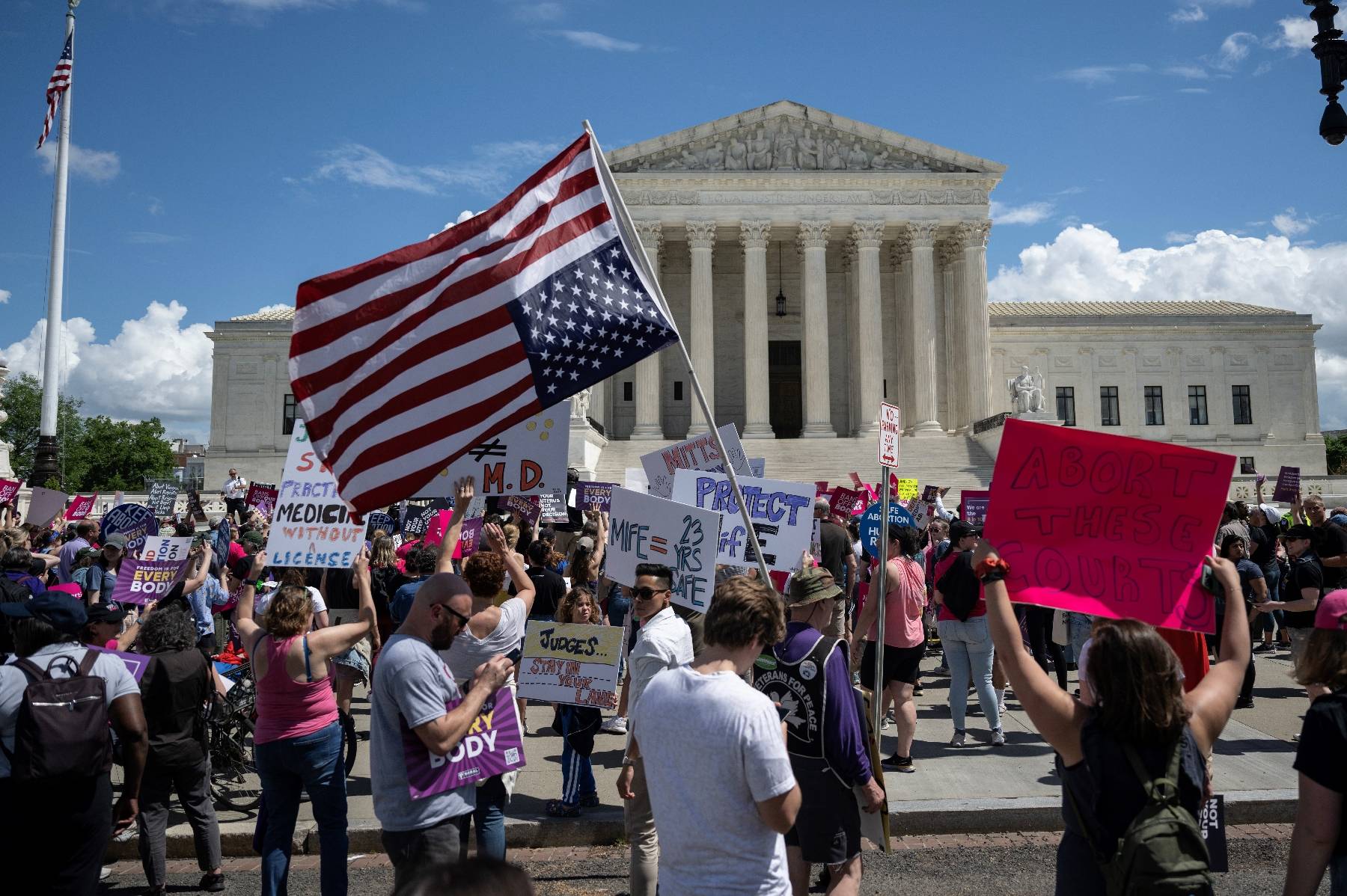 L'IVG de retour devant la Cour suprême des Etats-Unis avec une bataille autour de la pilule abortive
