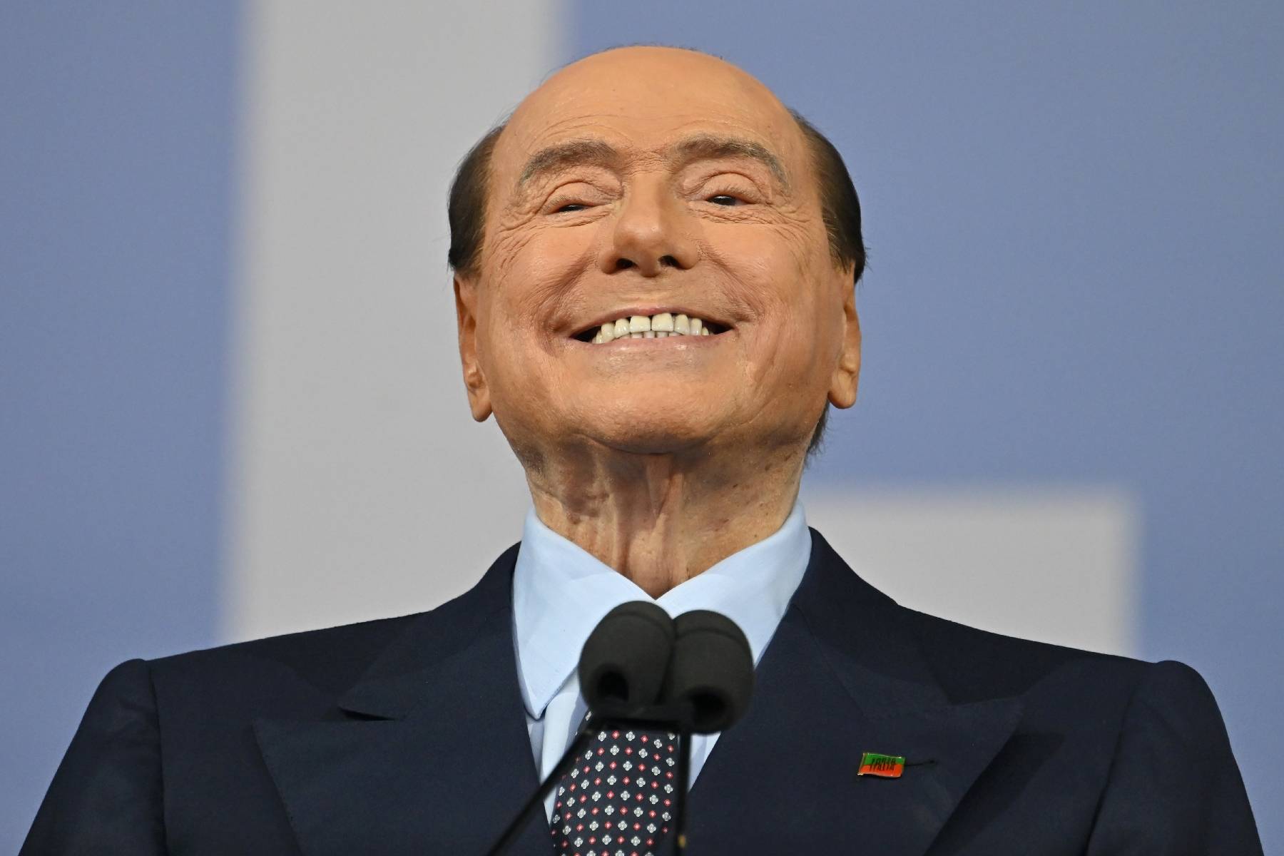 Inquiétude pour Berlusconi, qui serait atteint de leucémie