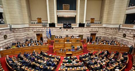 Avant les élections, la Grèce fait barrage à un parti issu des néonazis d'Aube dorée