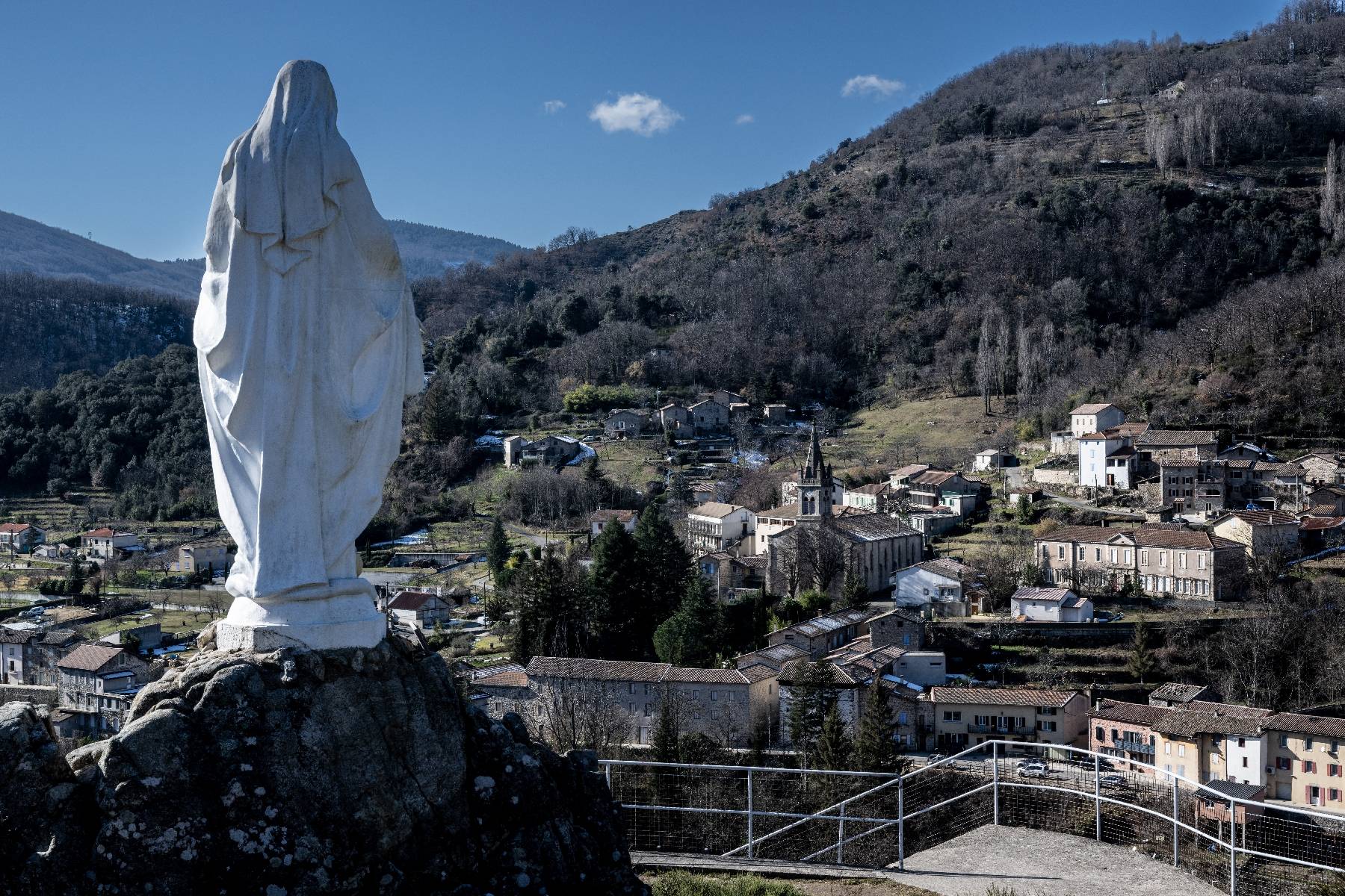 Notre-Dame-des-Neiges: l'église de la discorde au coeur de la montagne ardéchoise