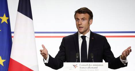 Retraites: Macron affirme que le Parlement peut 