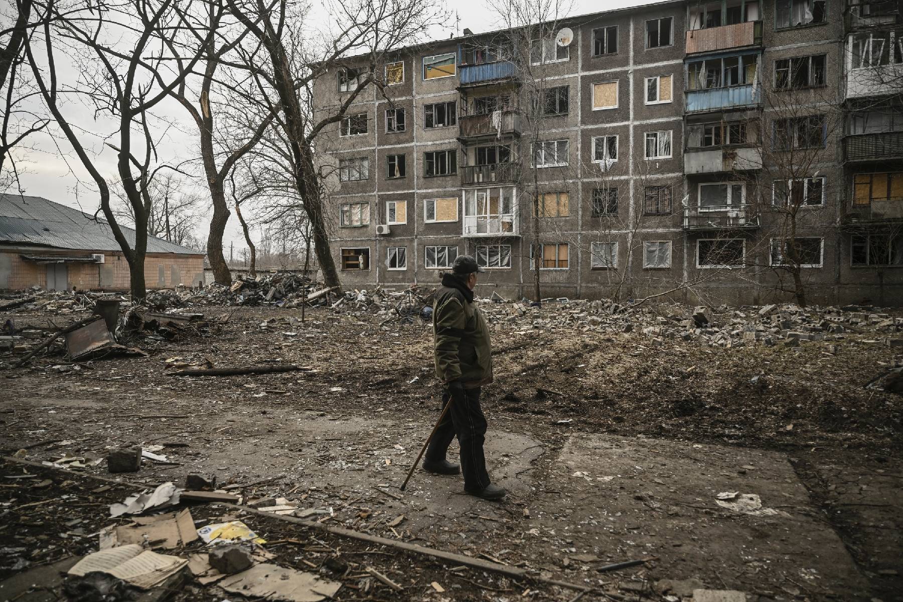 Ukraine: des hommes, des canons et la mort pour défendre Bakhmout