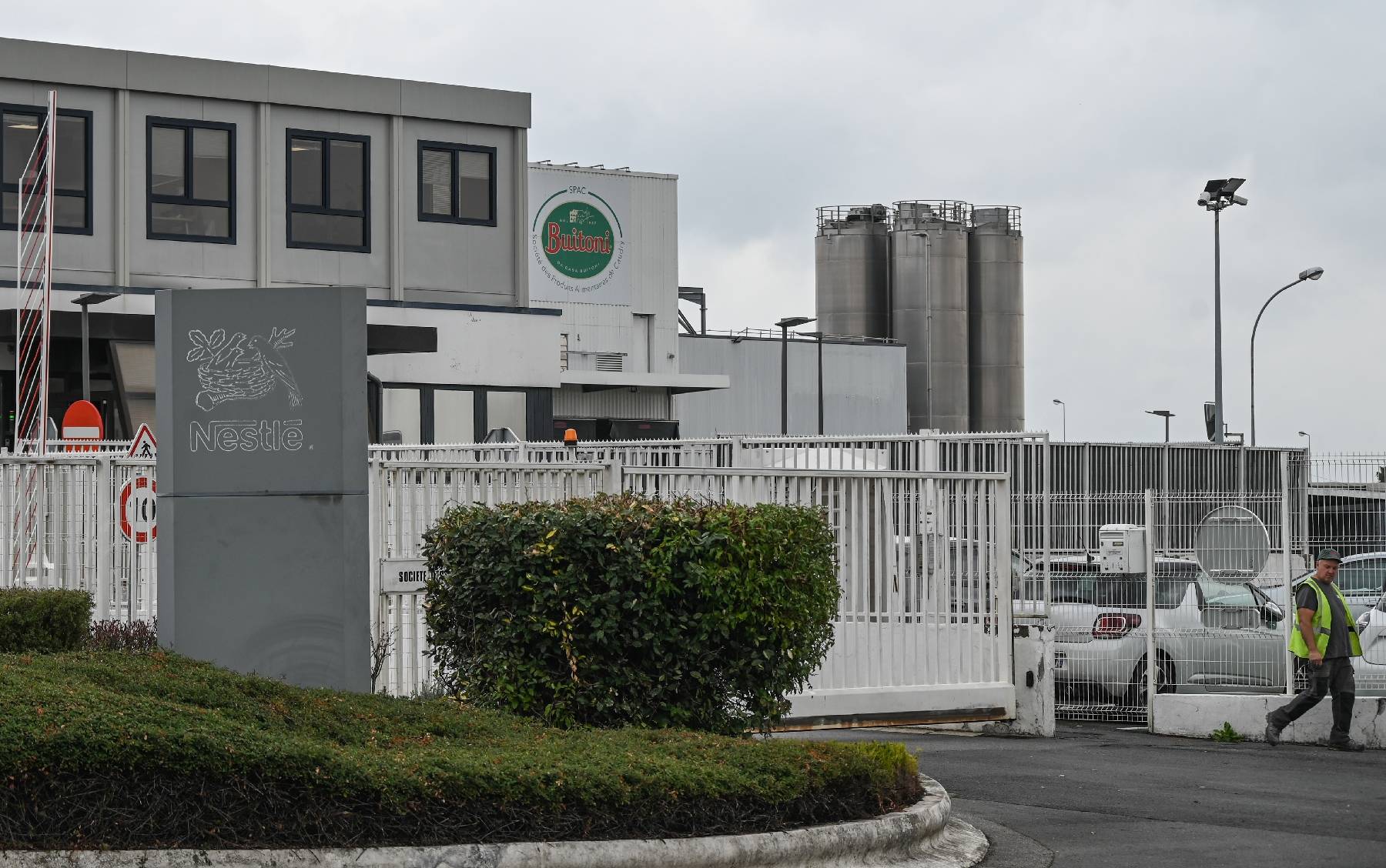 Pizzas contaminées: reprise de la production à l'usine Buitoni de Caudry