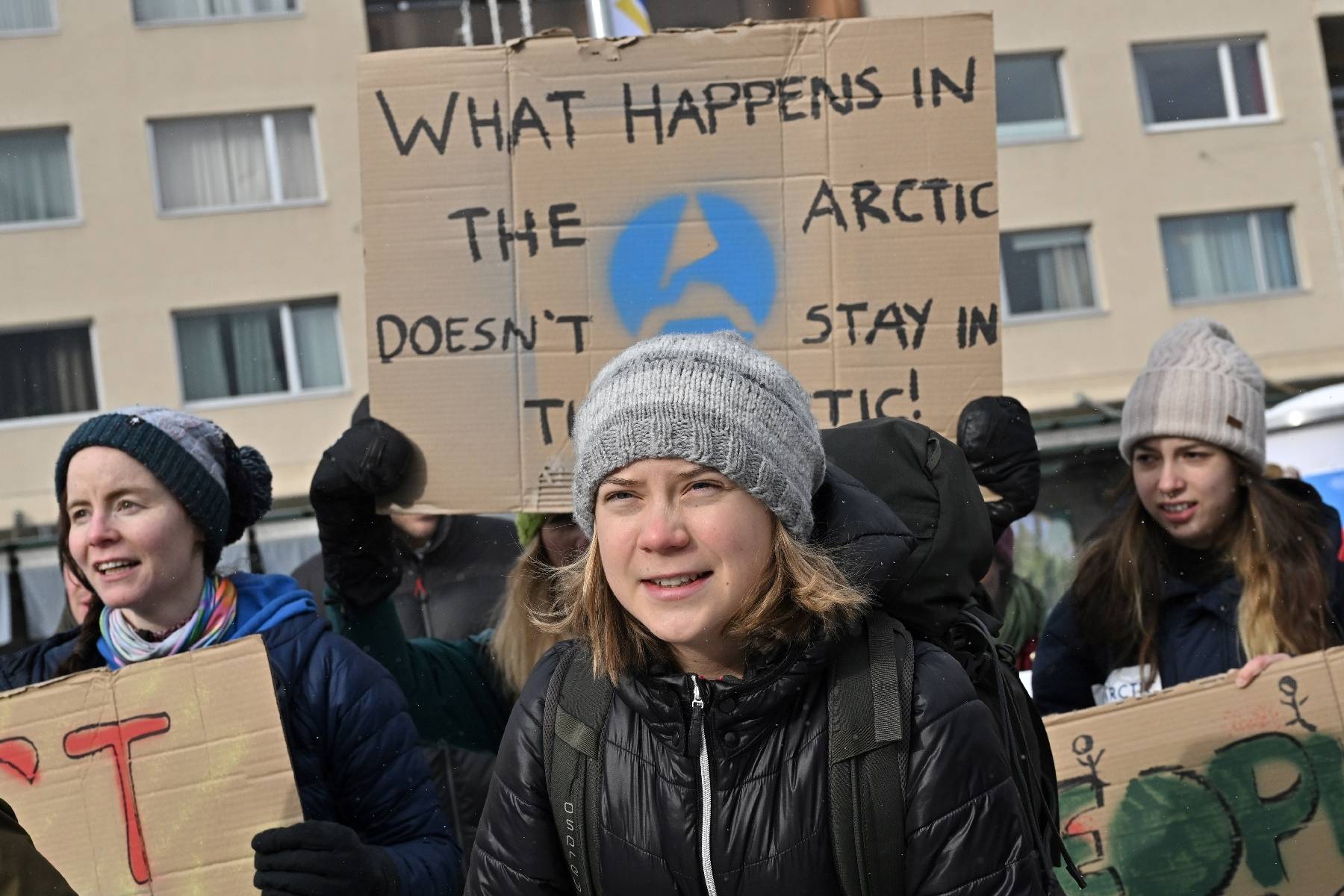Des manifestants, dont Greta Thunberg, réclament la 