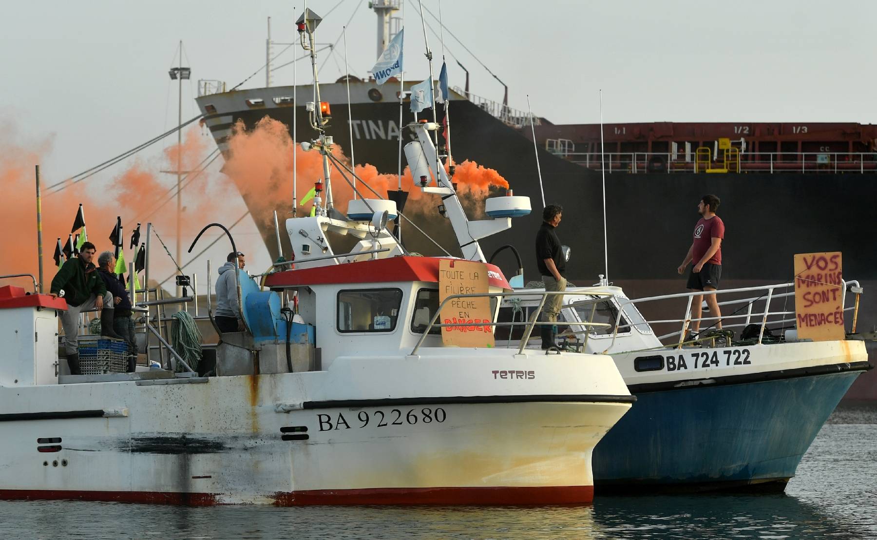 Pêche: l'entrée du port de Bayonne bloquée, avant deux journées 
