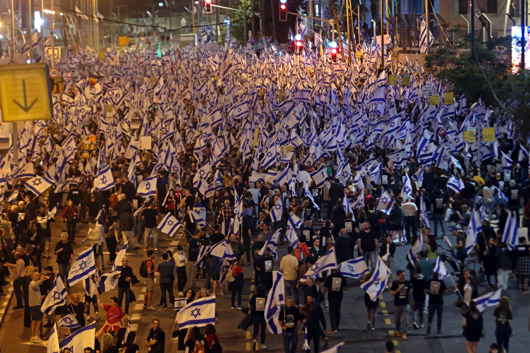 Pour la 14e semaine, des Israéliens manifestent contre la réforme judiciaire