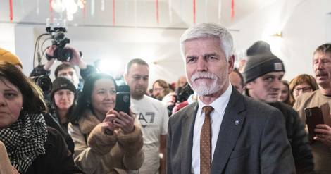 Second tour de la présidentielle tchèque, un ex-général favori contre le milliardaire Babis