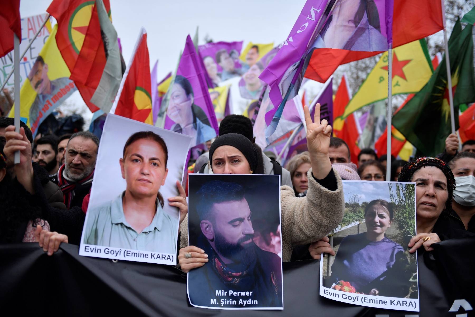 Violences en marge de la manifestation en hommage aux Kurdes tués à Paris, 11 interpellations