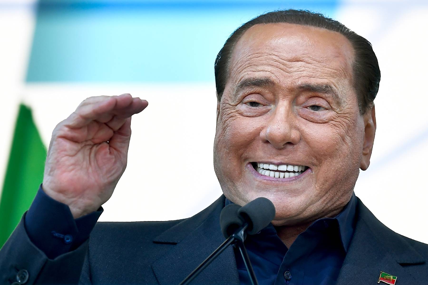 Berlusconi en soins intensifs pour un problème cardiaque