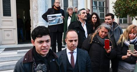 Grèce : la justice annule une procédure controversée contre des humanitaires sauvant des migrants