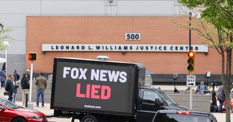 Début des débats attendus dans un procès à haut risque pour Fox News