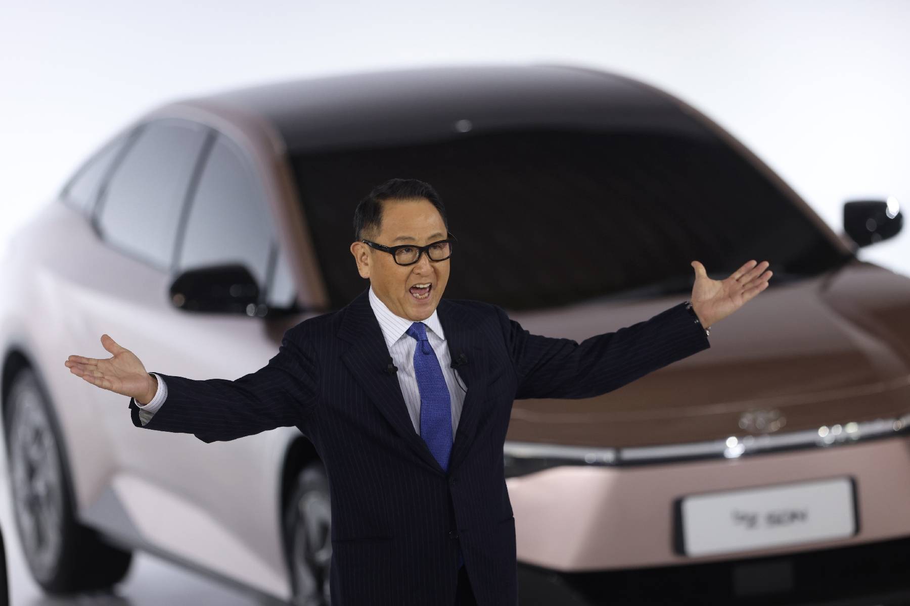 Toyota change par surprise de PDG, Akio Toyoda prend du recul