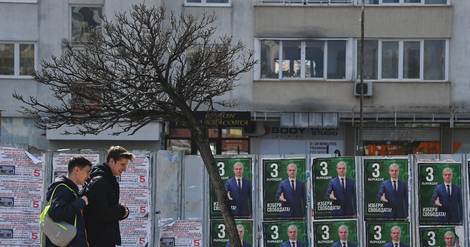 Divisés sur la guerre en Ukraine, les Bulgares votent encore