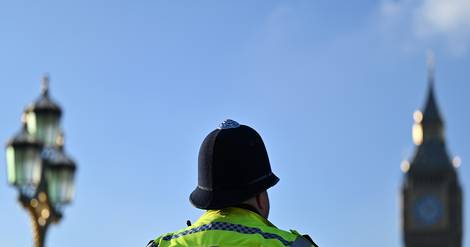 Un nouveau rapport accable davantage la police londonienne, demande des réformes