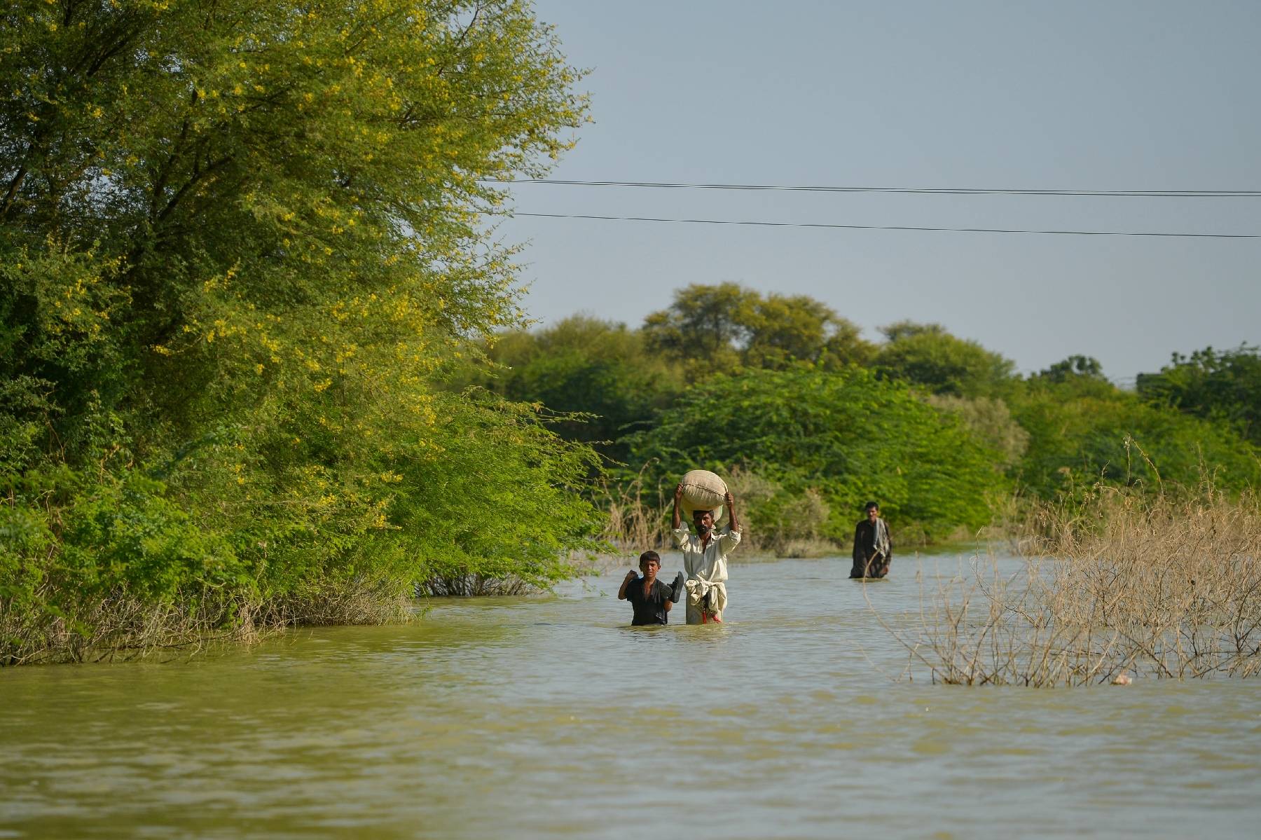 Changement climatique: le Pakistan cherche des fonds après les inondations destructrices de 2022