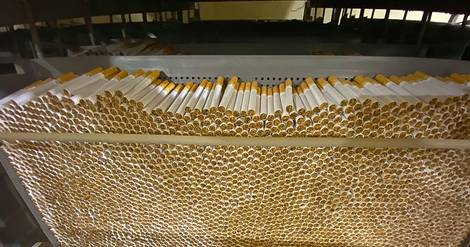 Démantèlement de la plus importante fabrique de cigarettes de contrefaçon en France