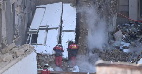 Immeuble effondré à Marseille: deux personnes encore recherchées, plainte contre X déposée
