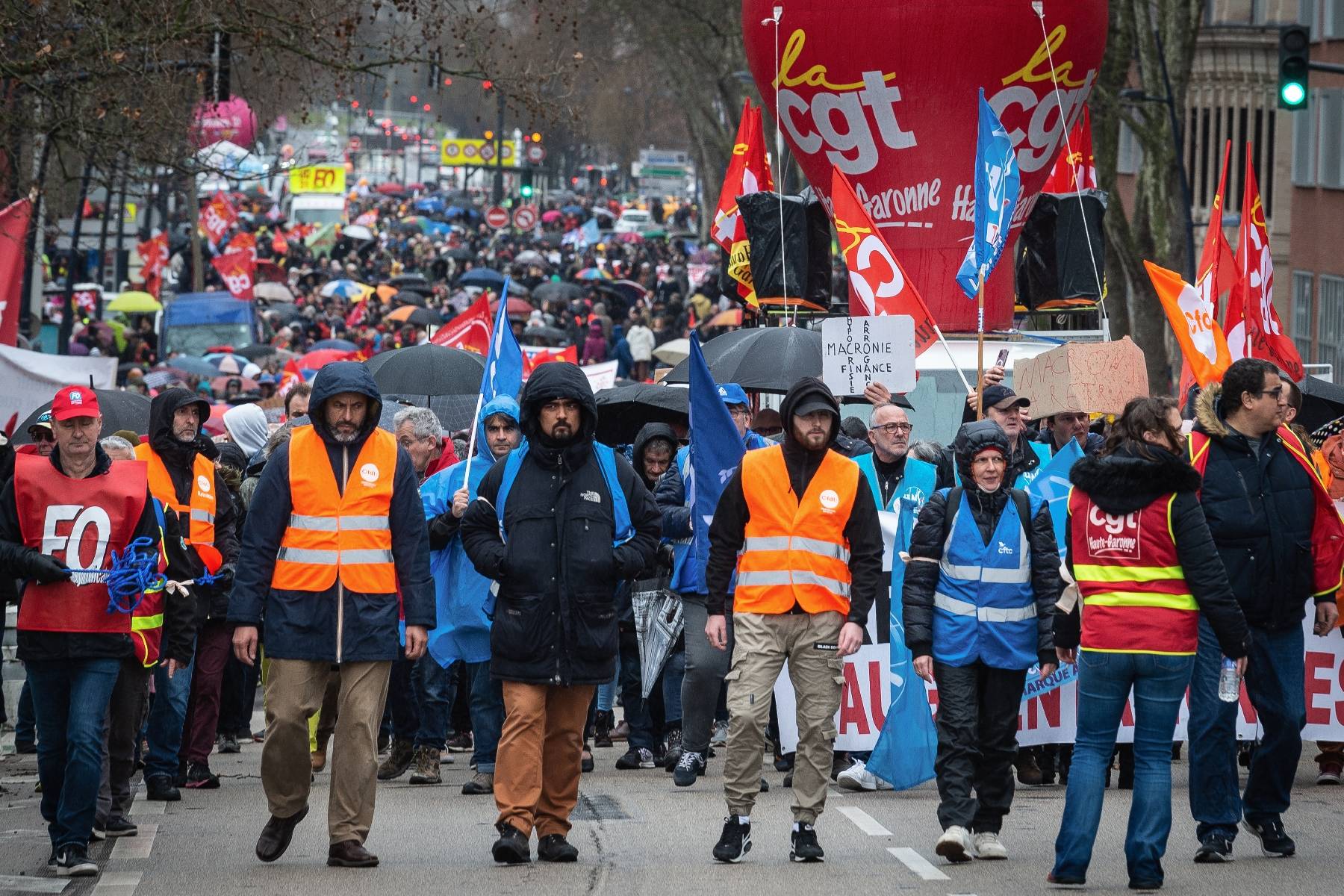 Réforme des retraites : 368 000 manifestants en France selon le ministère de l'Intérieur, plus d'un million selon la CGT
