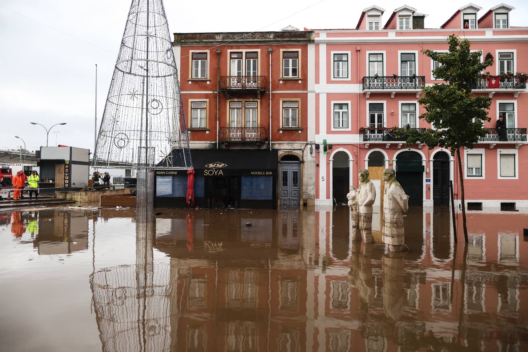 Nouvelles inondations à Lisbonne après de fortes pluies