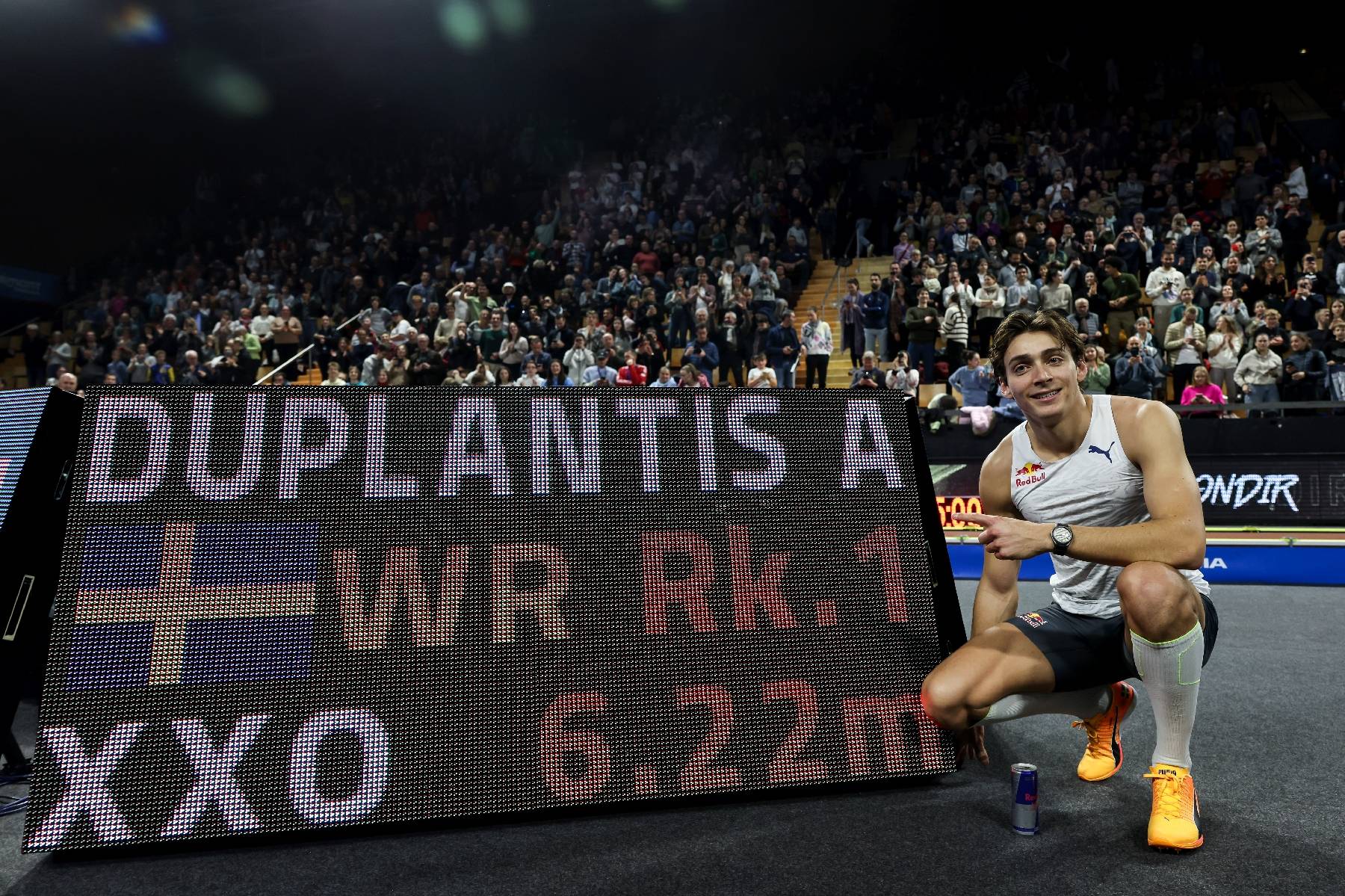 Saut à la perche: Duplantis porte son record du monde à 6,22 m
