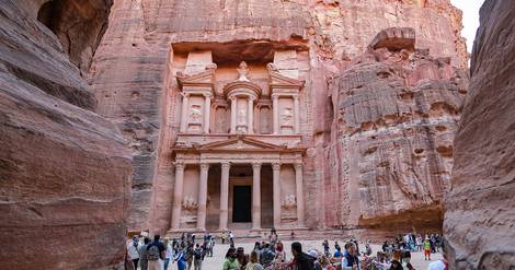 Le grand retour des touristes à Petra, la merveille du désert jordanien
