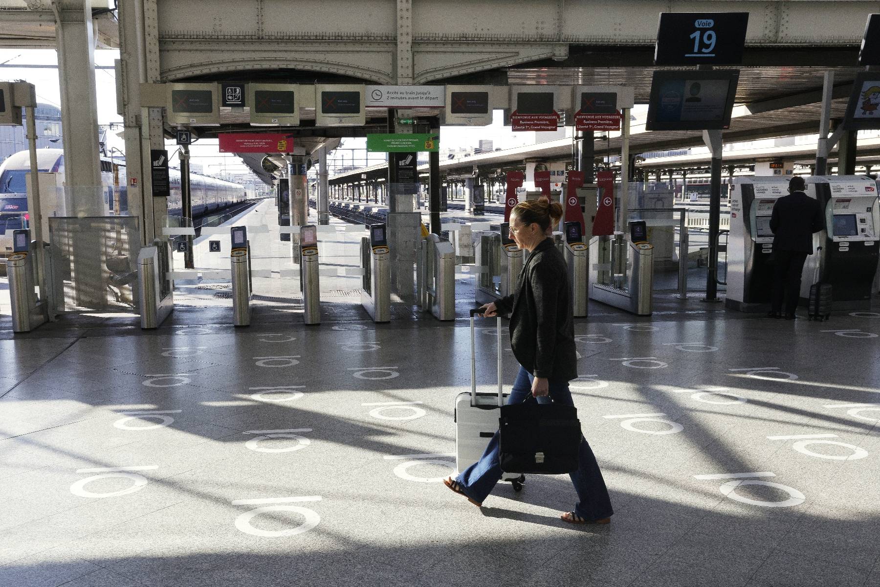 Grèves: trafic très perturbé à la SNCF et la RATP mardi