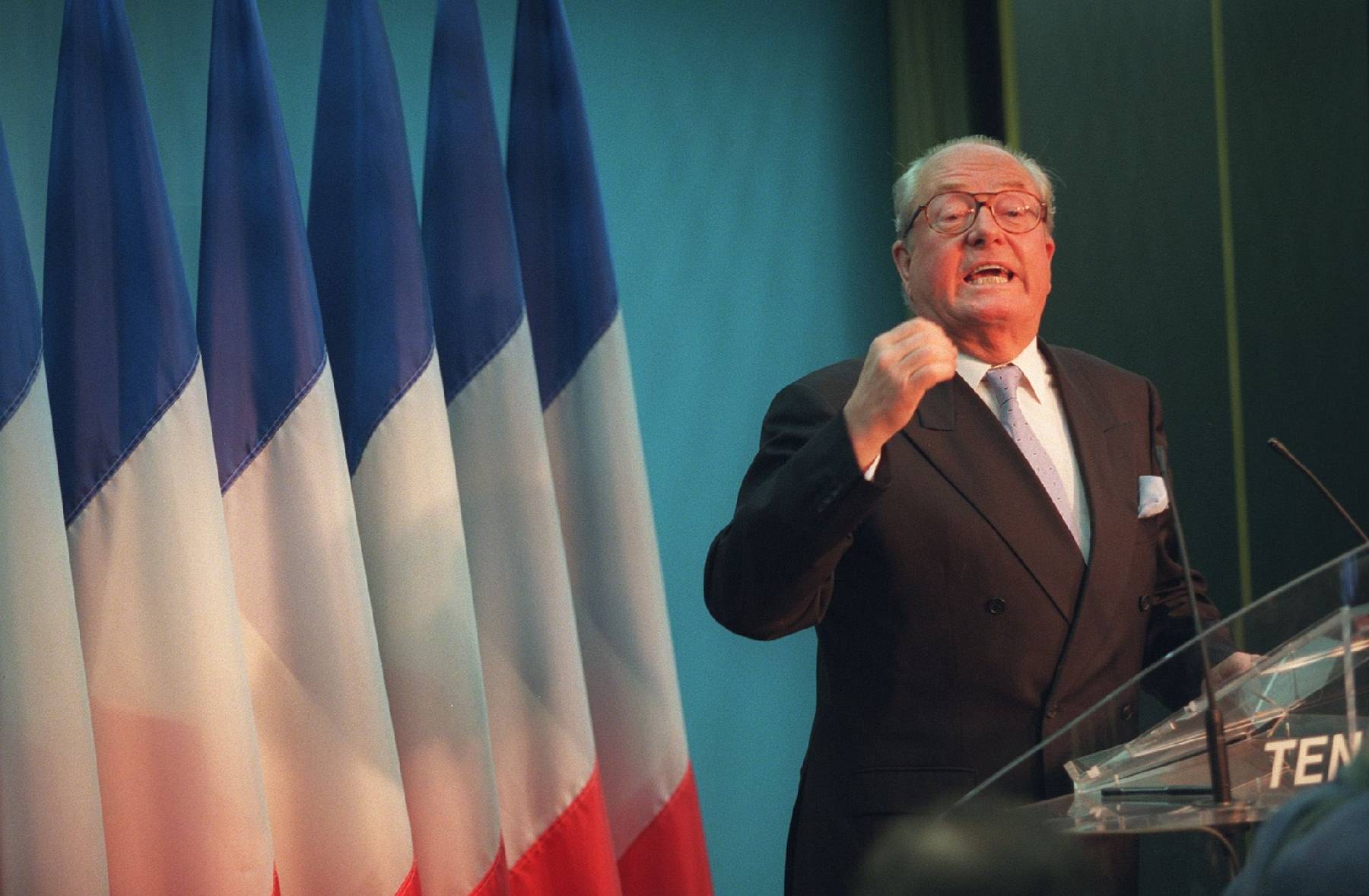 Jean-Marie Le Pen hospitalisé après un malaise cardiaque